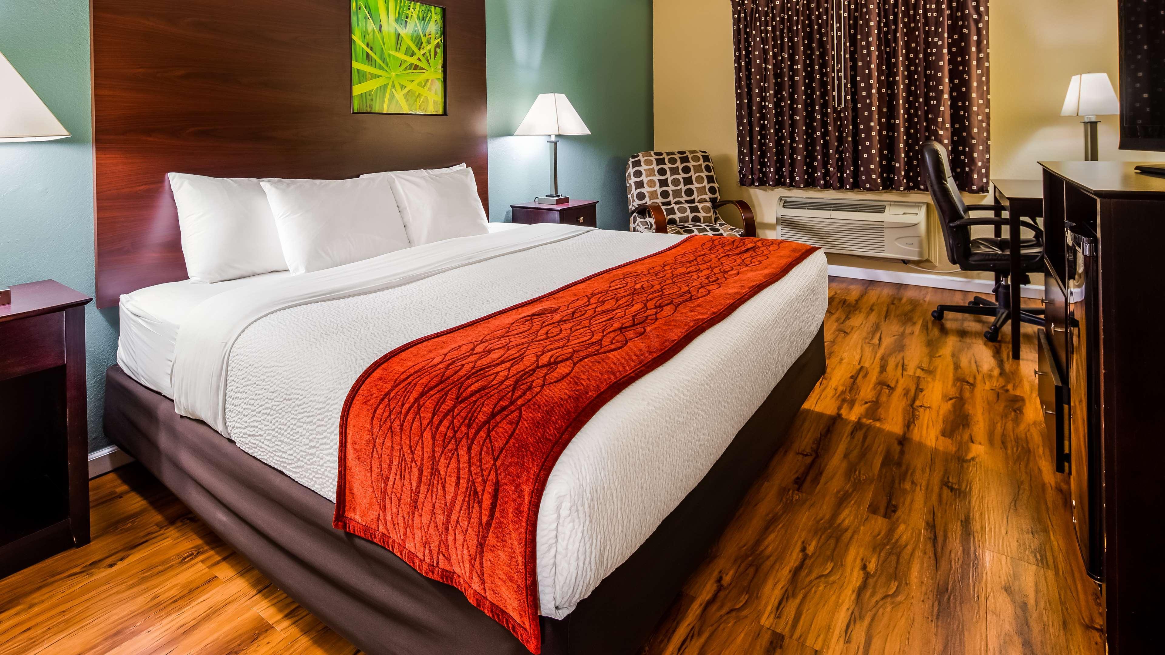 Surestay Plus Hotel By Best Western Kearney Exterior photo
