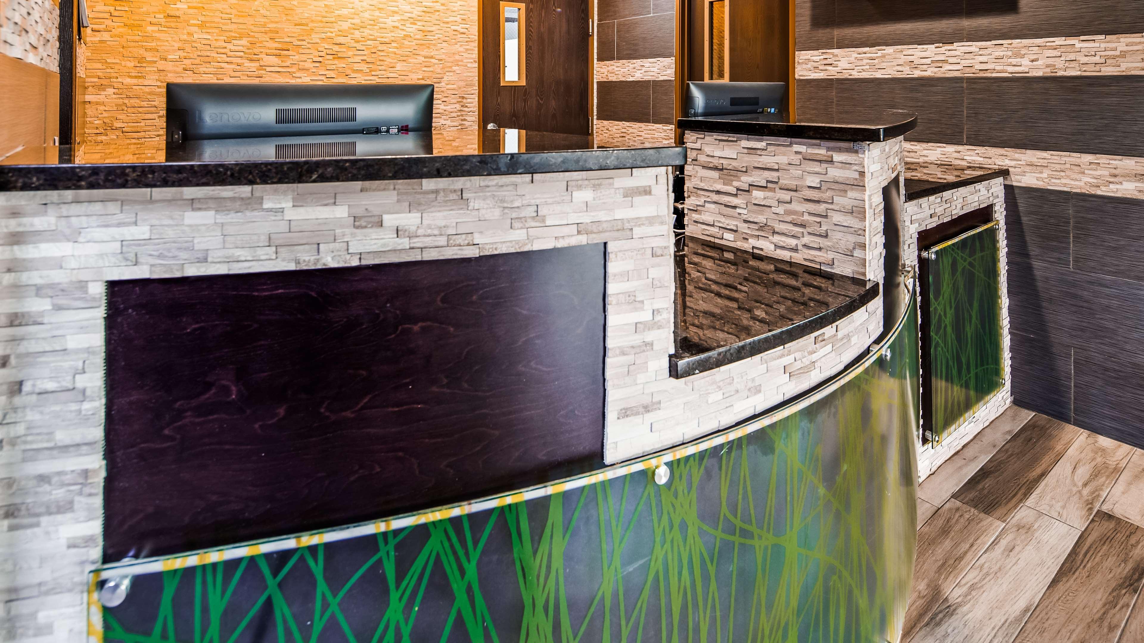 Surestay Plus Hotel By Best Western Kearney Exterior photo